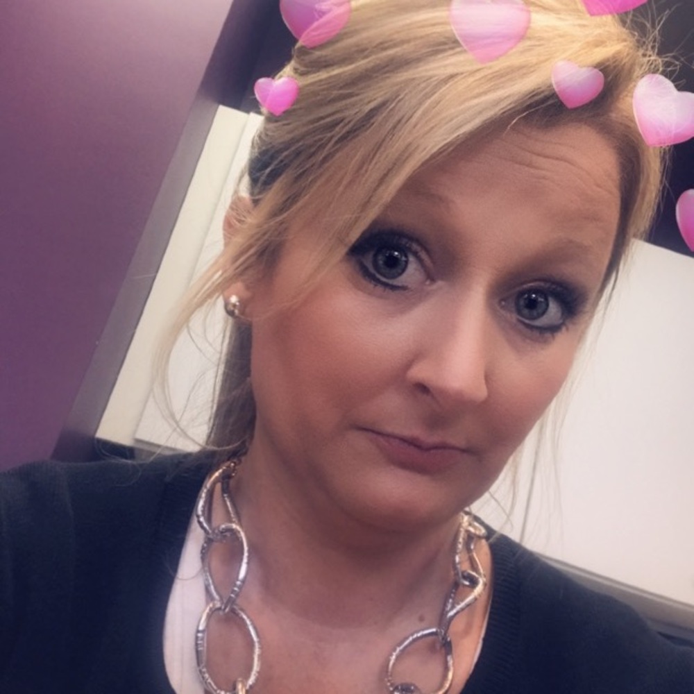 Meet your Posher, Hollie